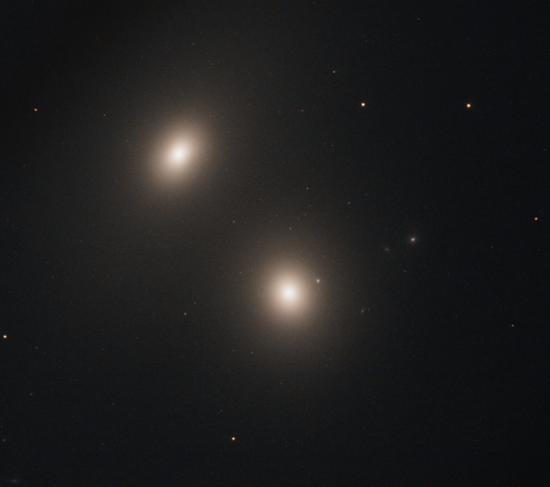 عکس تلسکوپ فضایی هابل از یک کهکشان پرانرژی