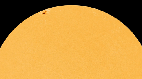 ویدئویی از فوران یک لکه خورشیدی غول‌پیکر