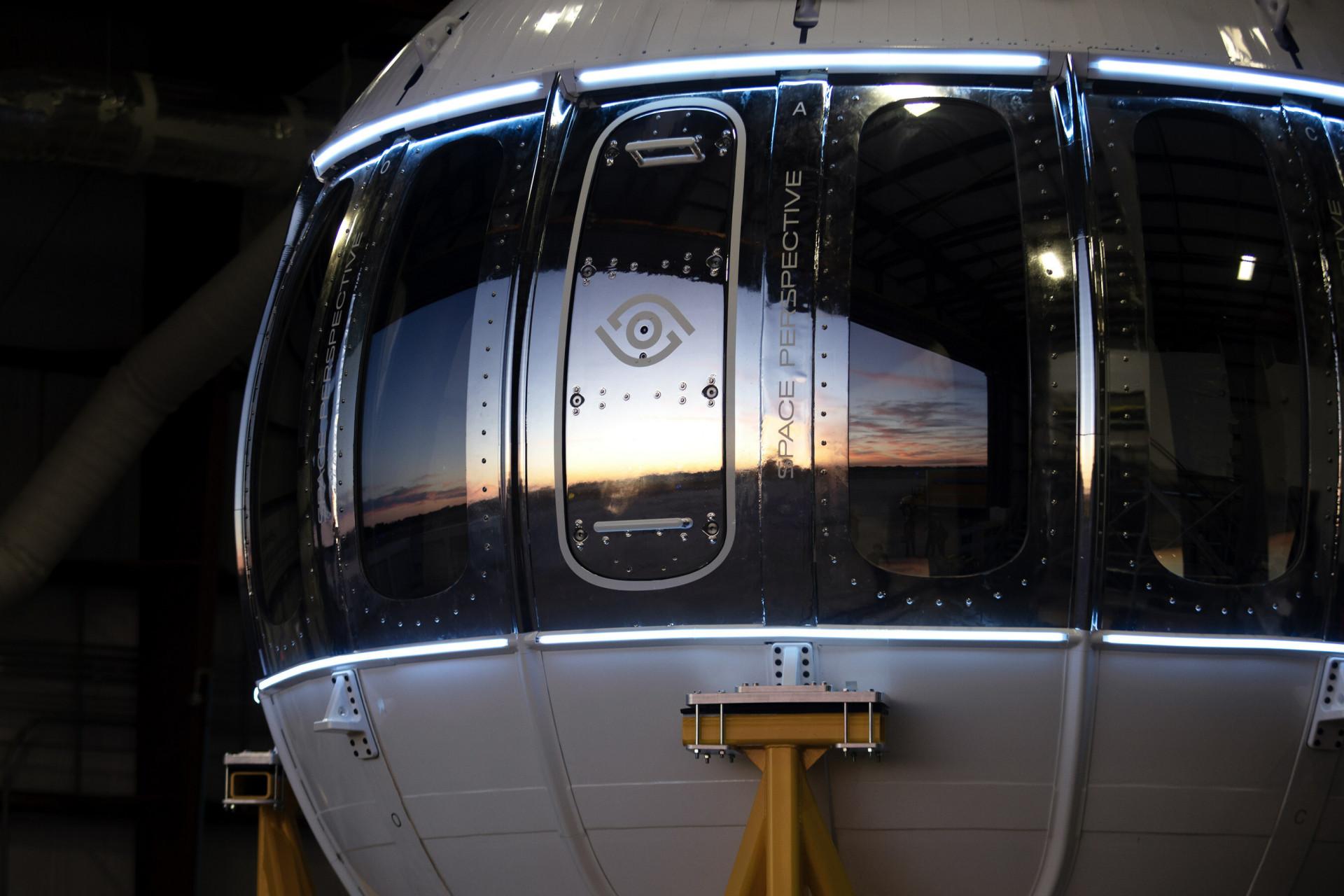 رونمایی از بزرگترین کپسولی که برای سفر فضایی انسان ساخته شده است